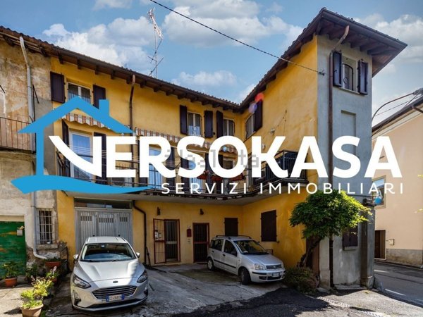 appartamento in vendita a Barzanò