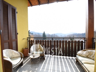 appartamento in vendita a Barzanò