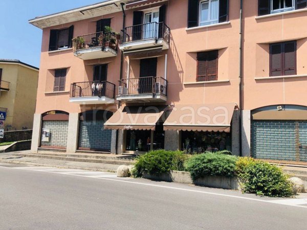 appartamento in vendita a Barzanò