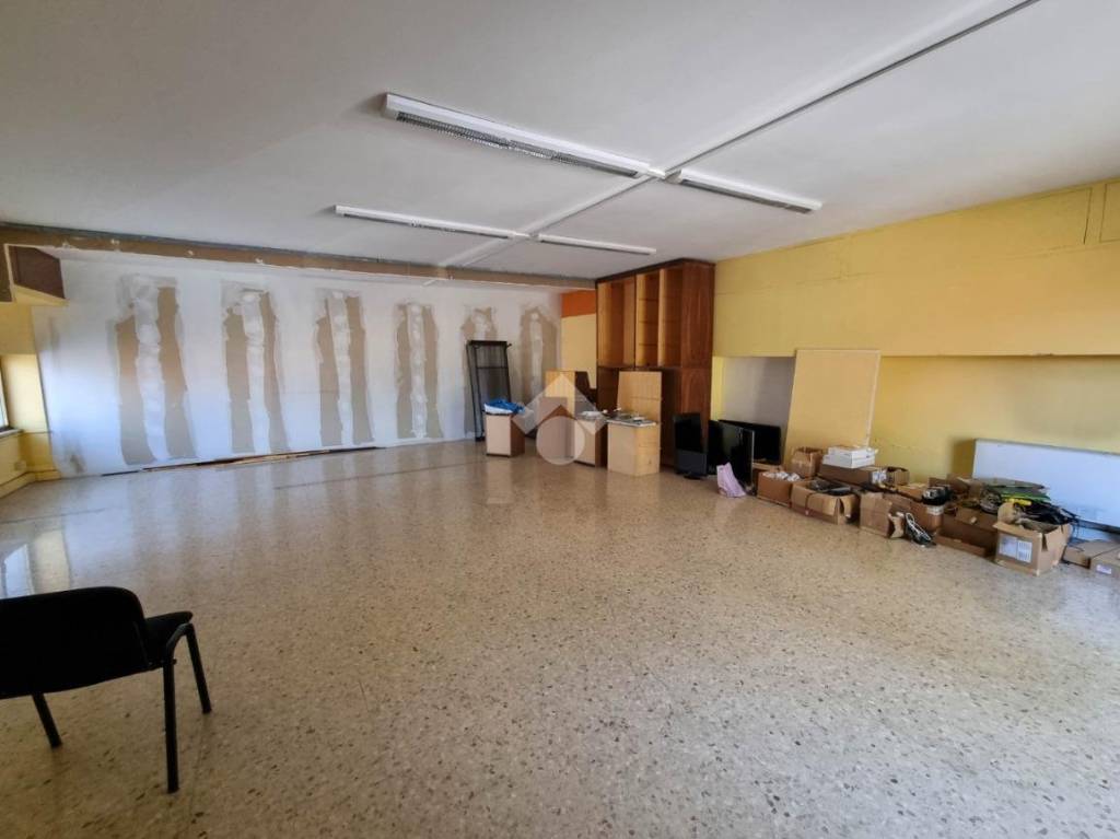 appartamento in vendita a Barzanò