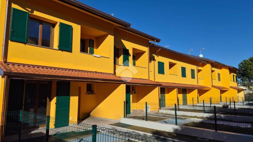 casa indipendente in vendita a Barzanò