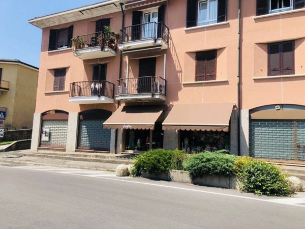 appartamento in vendita a Barzanò