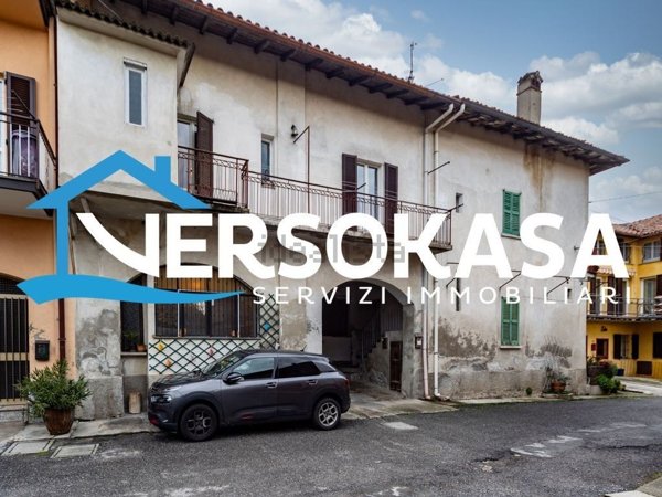 appartamento in vendita a Barzanò