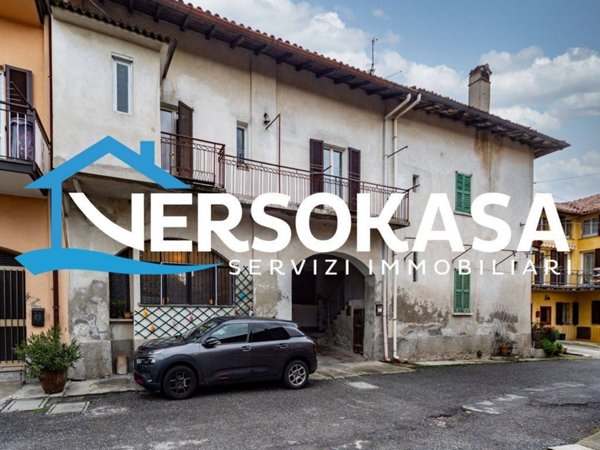 appartamento in vendita a Barzanò