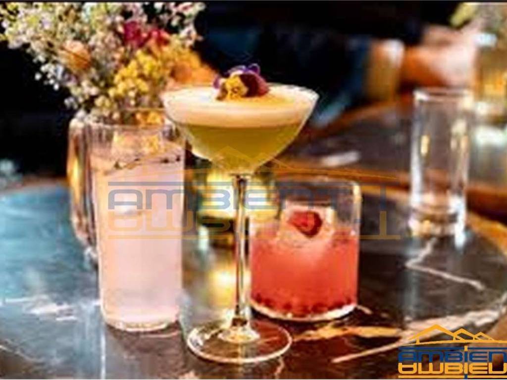 negozio in vendita a Barzanò