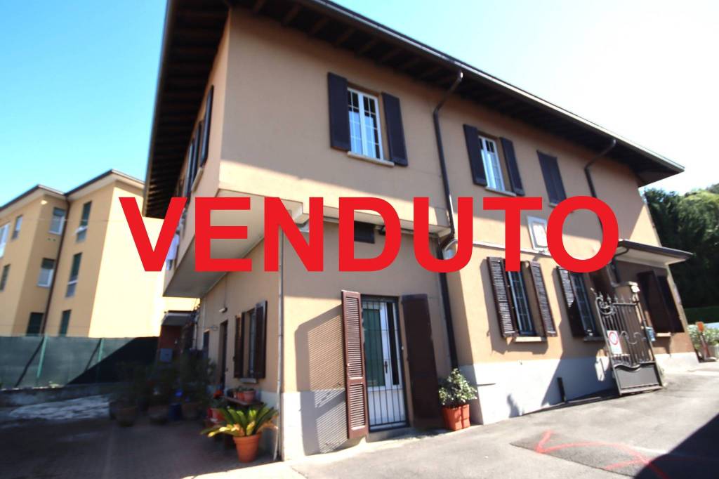 appartamento in vendita a Barzanò