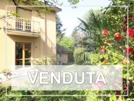 casa indipendente in vendita a Barzanò