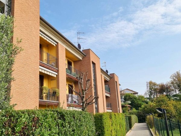 appartamento in vendita a Barzanò