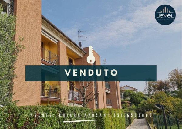 appartamento in vendita a Barzanò