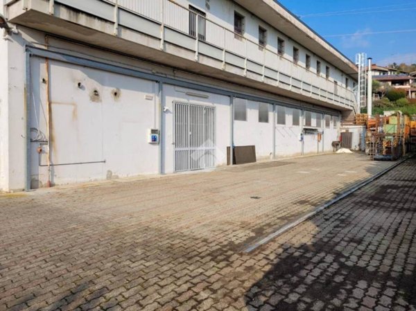 appartamento in vendita a Barzanò