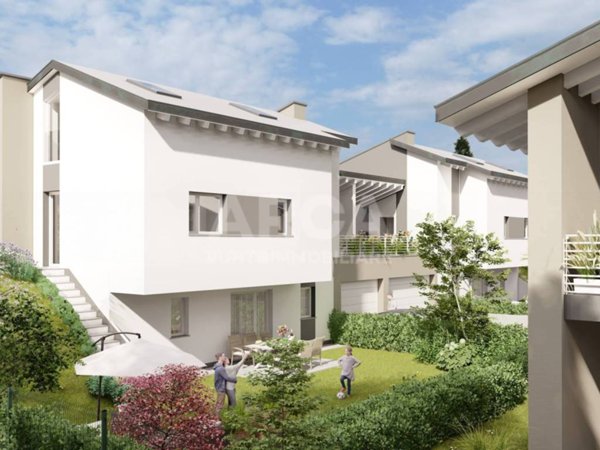 appartamento in vendita a Barzanò