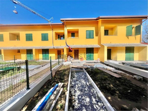 casa indipendente in vendita a Barzanò