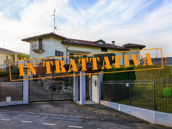 casa indipendente in vendita a Barzanò in zona Dagò