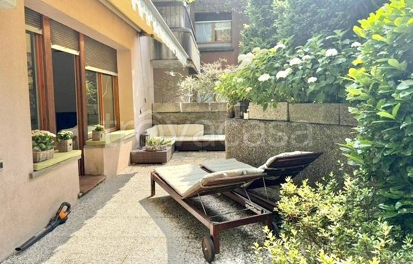 appartamento in vendita a Barzanò