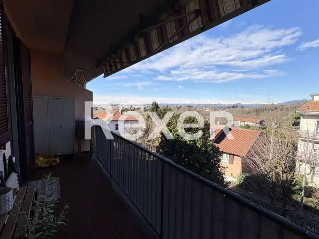 appartamento in vendita a Barzanò