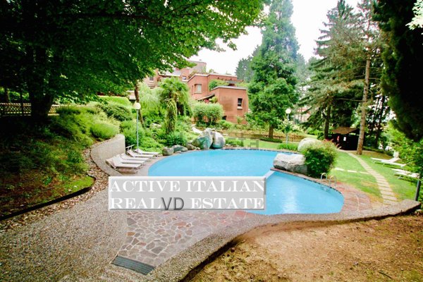 appartamento in vendita a Barzanò