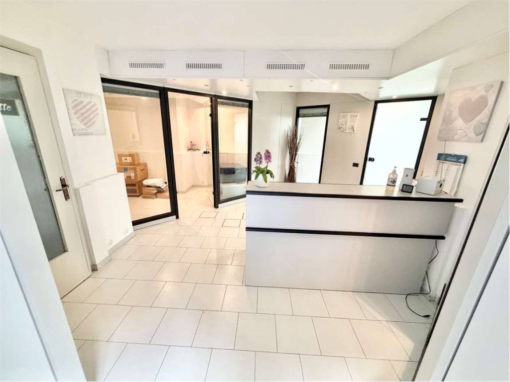 appartamento in vendita a Barzanò