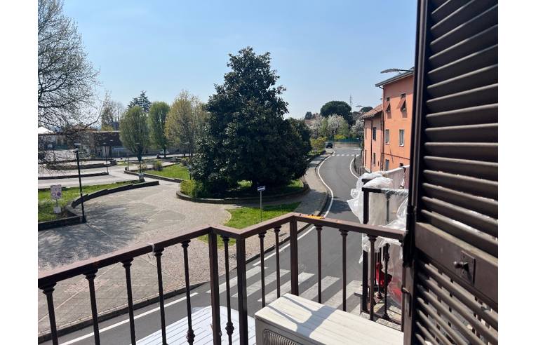 appartamento in vendita a Barzanò