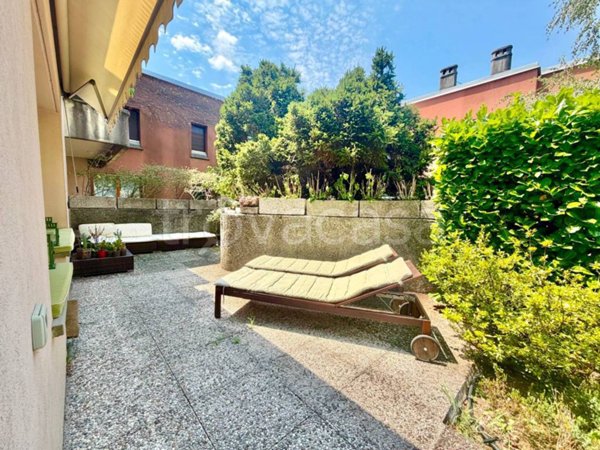 appartamento in vendita a Barzanò in zona Dagò