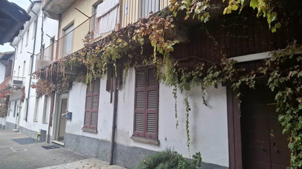 appartamento in vendita a Barzanò