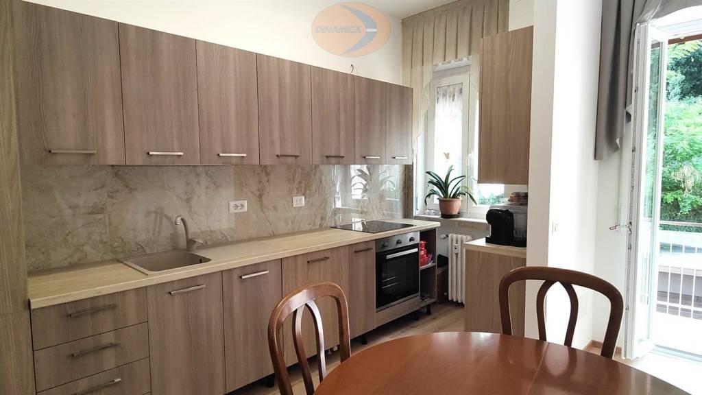 appartamento in vendita a Barzanò in zona Dagò