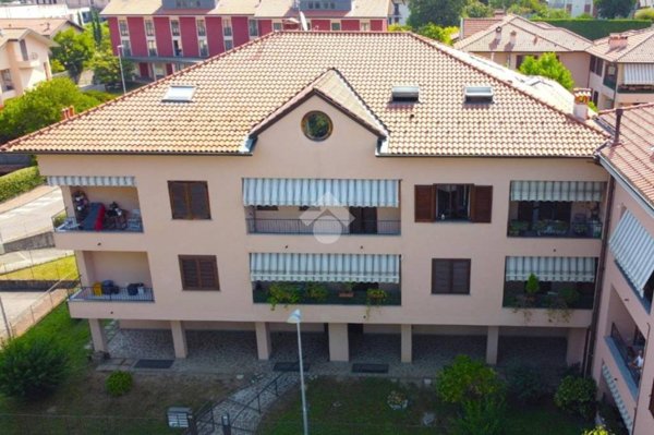 appartamento in vendita a Barzanò in zona Dagò