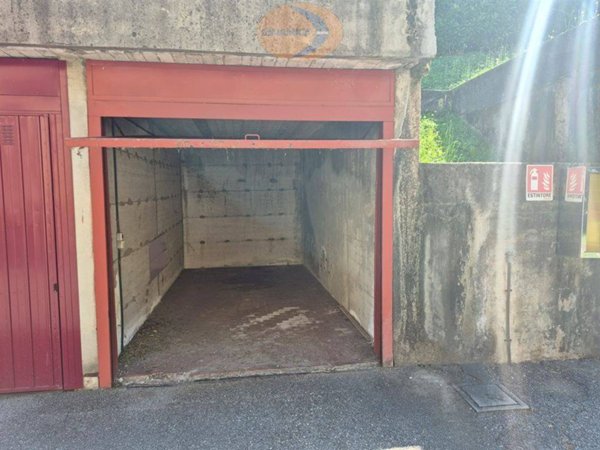 box auto in vendita a Barzanò in zona Dagò