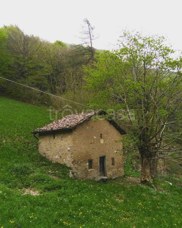 casa indipendente in vendita a Barzio
