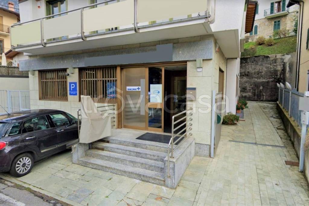 negozio in vendita a Barzio