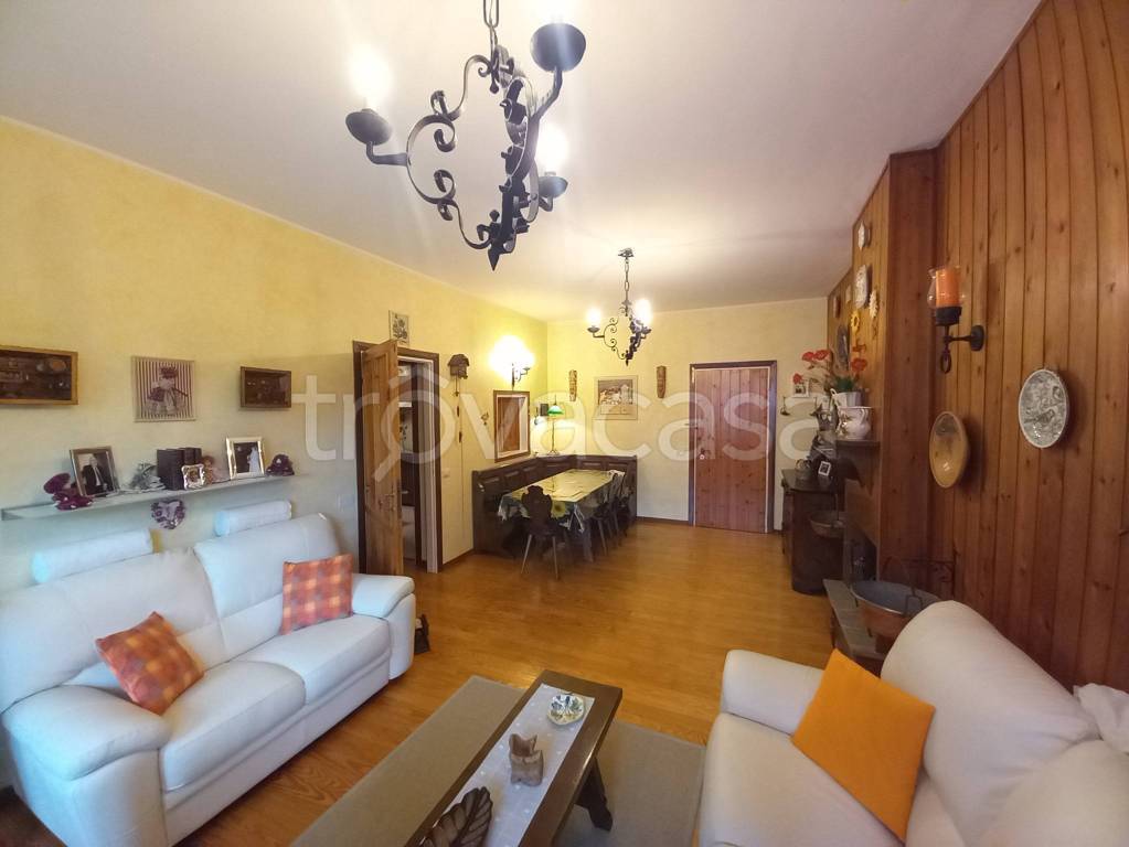 appartamento in vendita a Barzio
