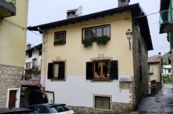 appartamento in vendita a Barzio in zona Concenedo