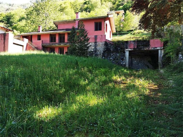 casa indipendente in vendita a Barzio