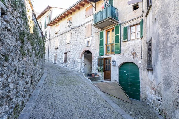 appartamento in vendita a Barzio