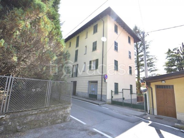 appartamento in vendita a Barzio