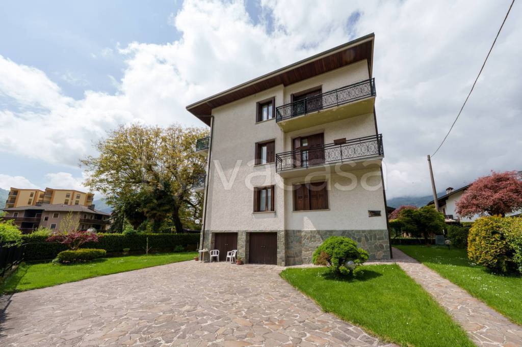 appartamento in vendita a Barzio