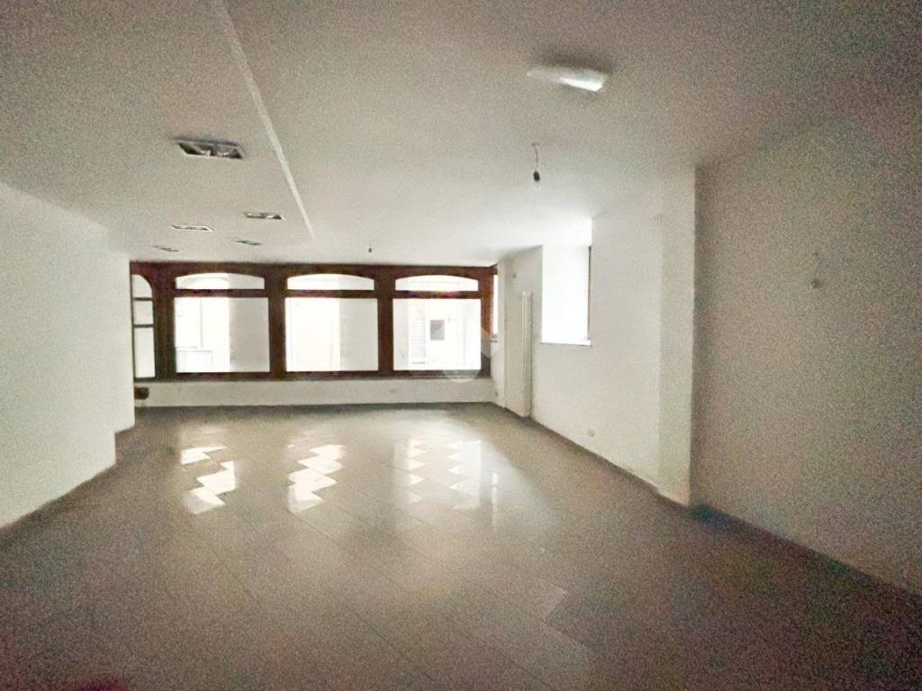 negozio in vendita a Barzio