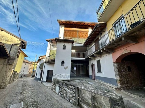 appartamento in vendita a Barzio
