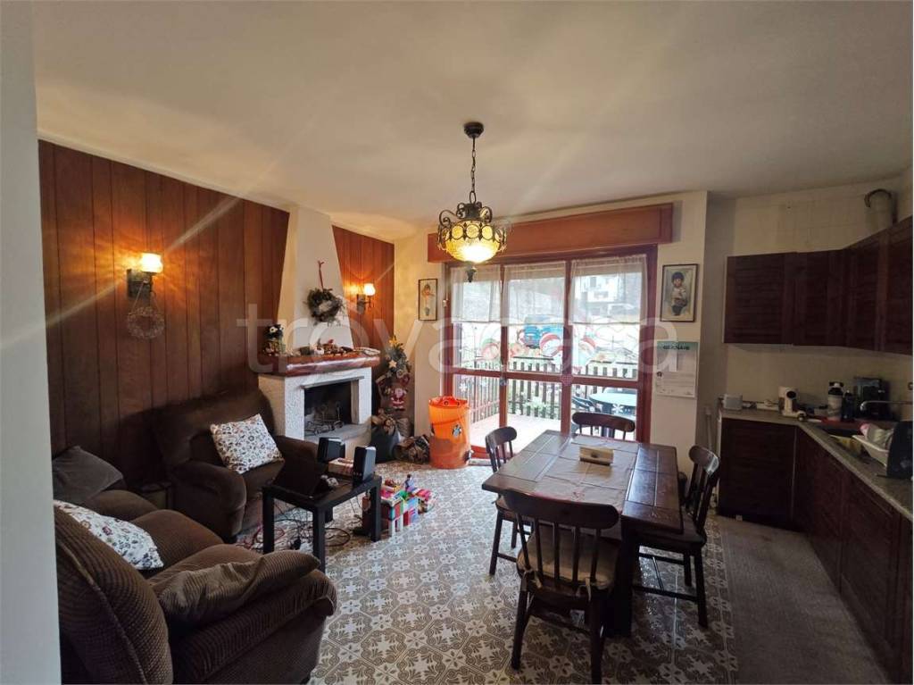 appartamento in vendita a Barzio in zona Concenedo