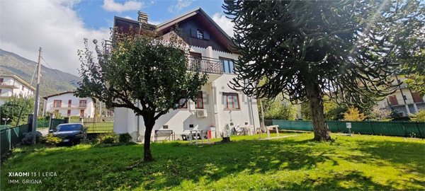 casa indipendente in vendita a Barzio