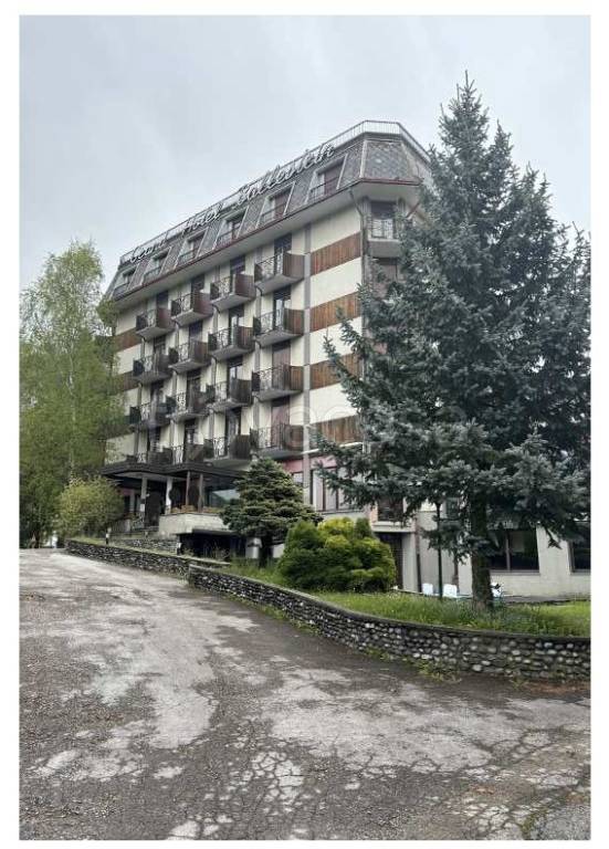 negozio in vendita a Barzio