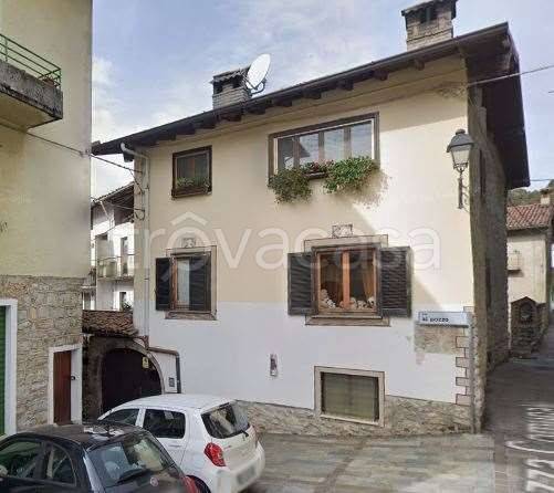 appartamento in vendita a Barzio in zona Concenedo