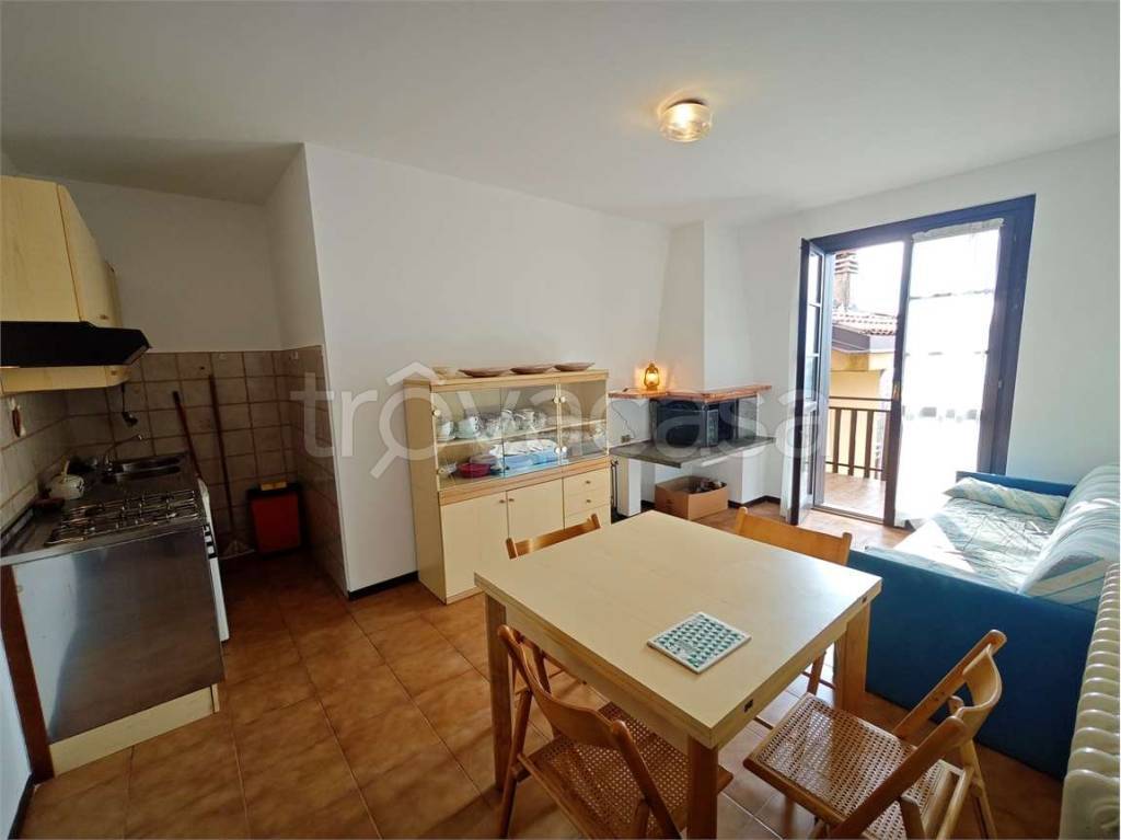 appartamento in vendita a Barzio in zona Concenedo