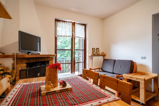 appartamento in vendita a Barzio in zona Concenedo