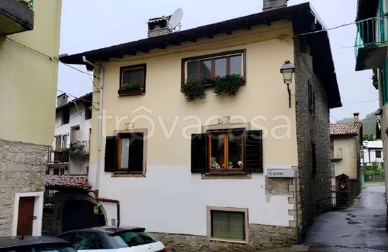 appartamento in vendita a Barzio in zona Concenedo