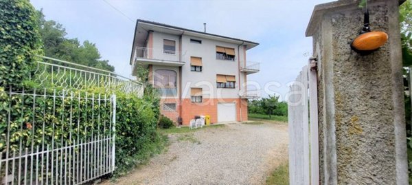 casa indipendente in vendita a Cremolino