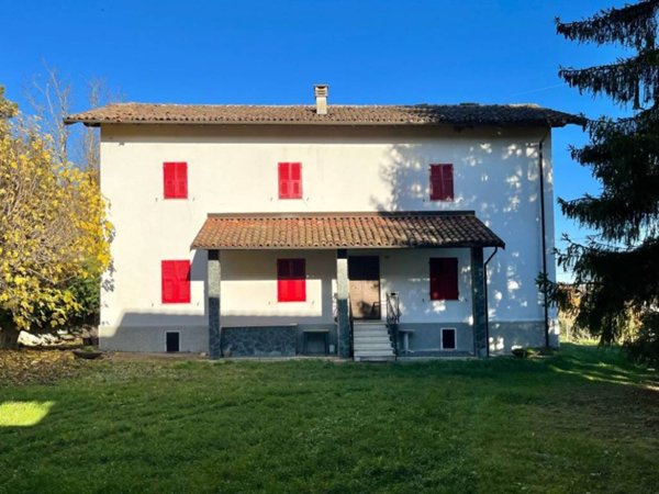 casa indipendente in vendita a Cremolino