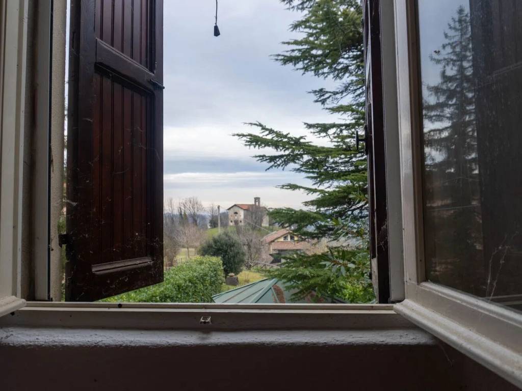 casa indipendente in vendita a Cremolino