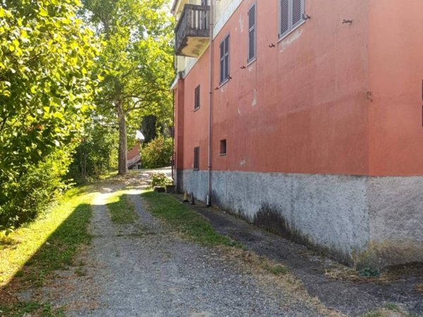 casa indipendente in vendita a Cremolino
