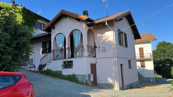 casa indipendente in vendita a Cremolino