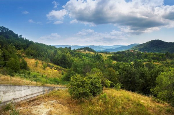 casa indipendente in vendita a Cremolino
